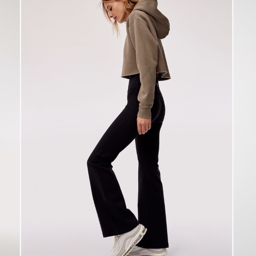 Aritzia atmosphere pants